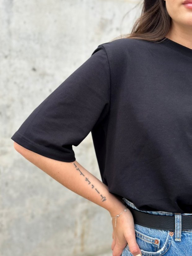 Basic oversize t-shirt BLACK - Velikost: XS/S